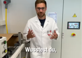 Wissenschaftler, der erklärt